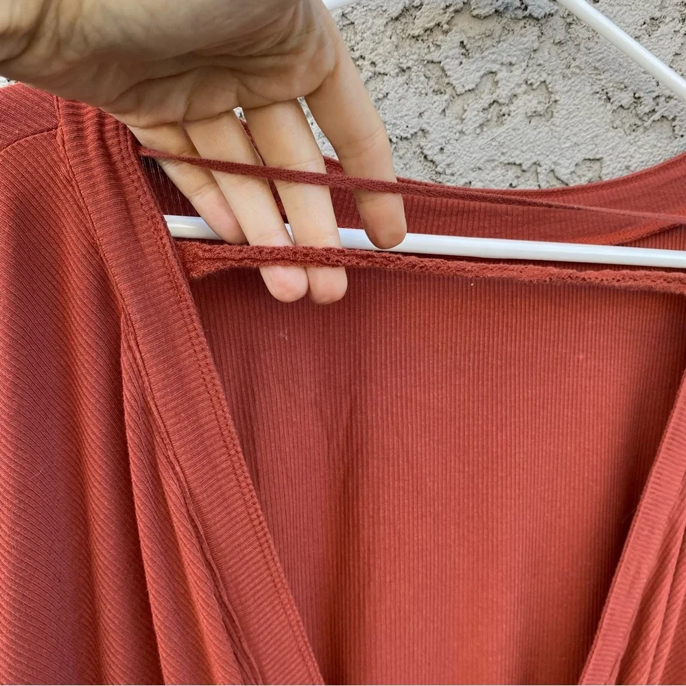 FREE PEOPLE Open Back Ribbed Long Sleeved Flowy Top